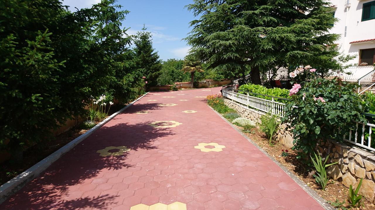 Countryside Family Retreat Διαμέρισμα Σίμπενικ Εξωτερικό φωτογραφία